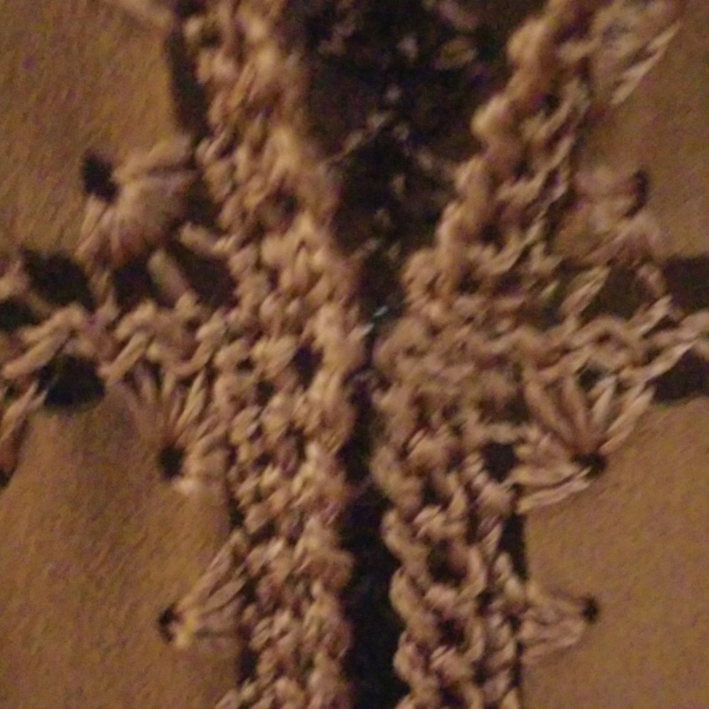 Vest - Picture 7 of 8